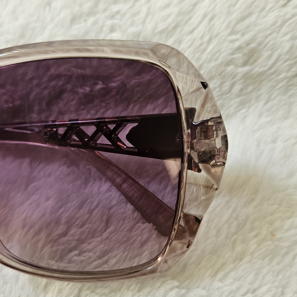 Othr Chic Purple Sunglasses - Picture 4 of 4